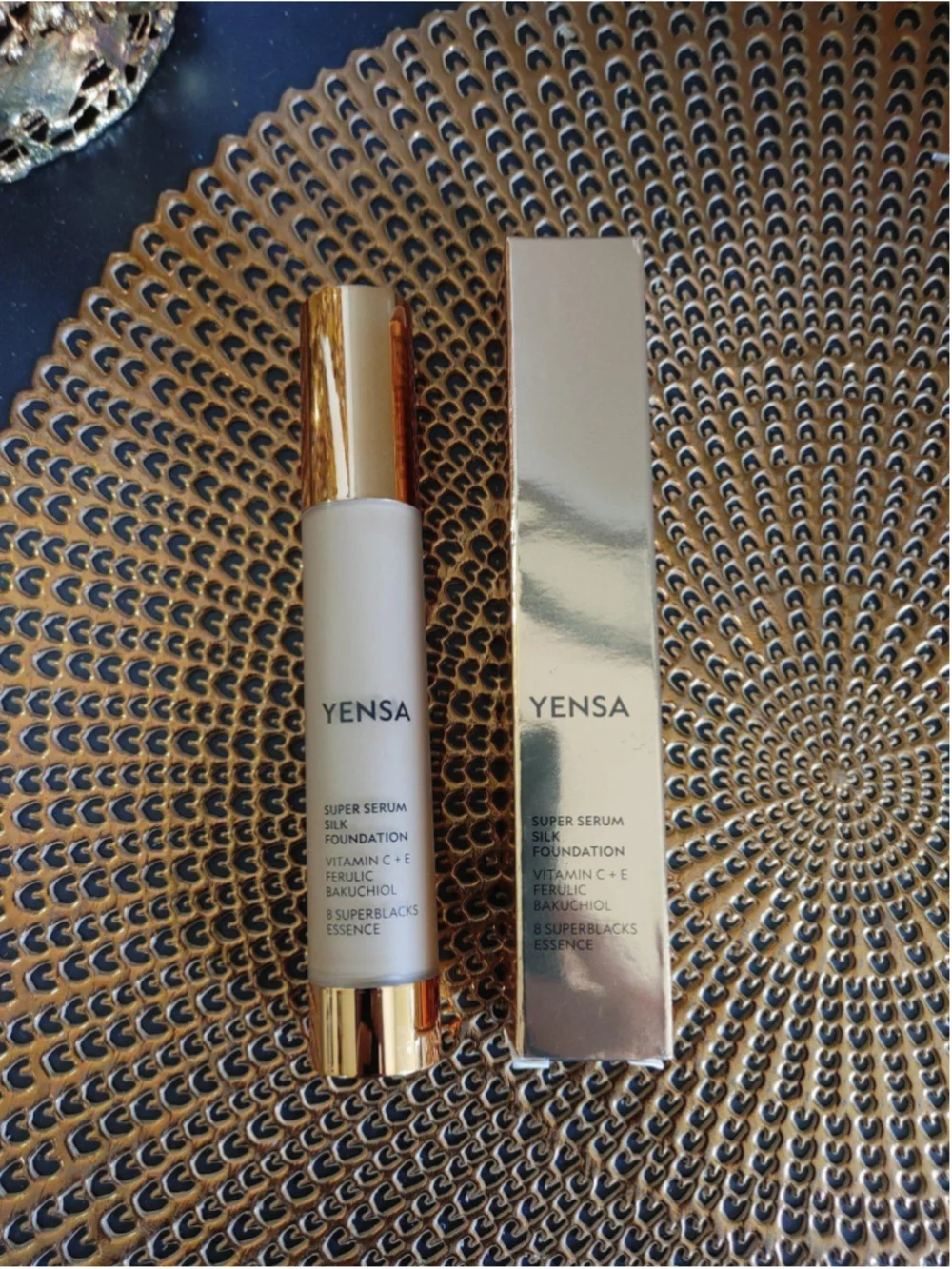 Yensa Super Serum Foundation Tan Warm